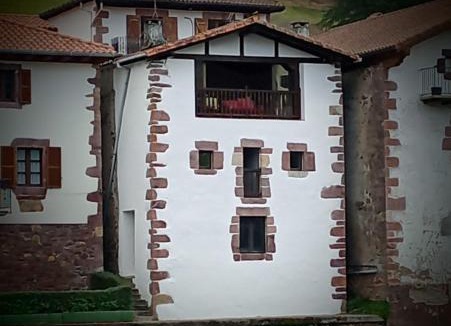 Sumbilla House | Olatuenea casa rural