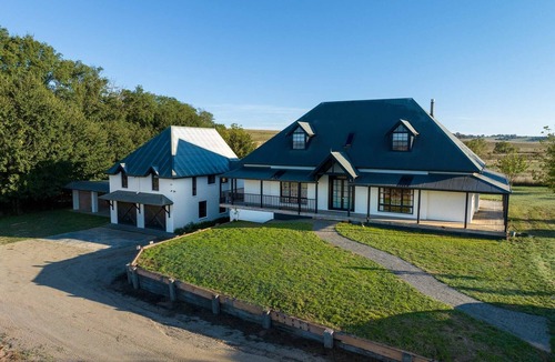 Eglinton House | Old Alloway Cottage - Spacious - Sleeps 6