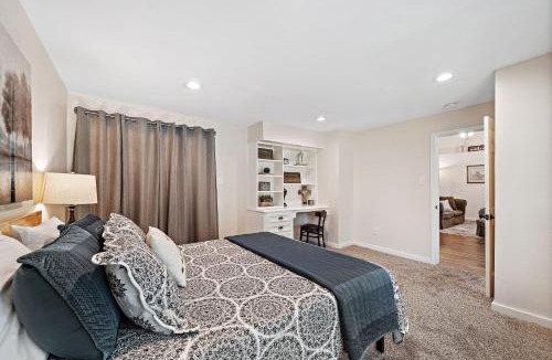 Baytown House | Old and Lost River Home on the river by Super Hosts instant book barbers hill wifi work space fishing hunting bird watching