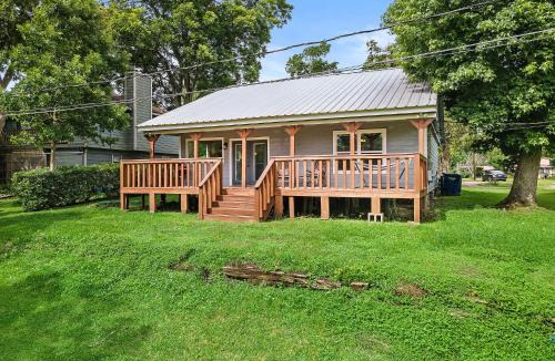 Baytown House | Old and Lost River Home on the river by Super Hosts instant book barbers hill wifi work space fishing hunting bird watching