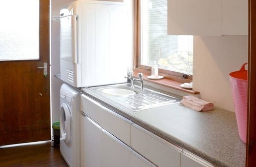 The Hebrides House | Old armoury guest house