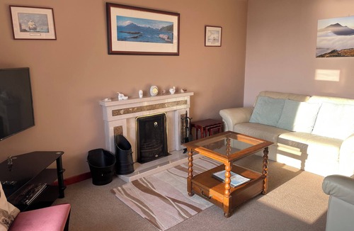 The Hebrides House | Old armoury guest house