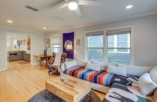 North Loop House | Old Austin Vibes! Spacious Yard & Porch Near UT