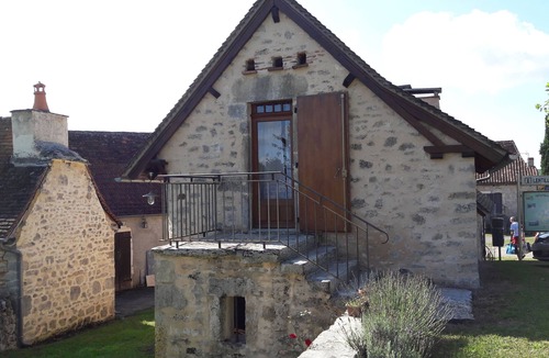 Lentillac-du-Causse House | Old bakery renovated in the heart of a village of causse close to major sites