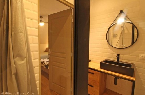 Colombiers Cottage | Old barn converted into a loft