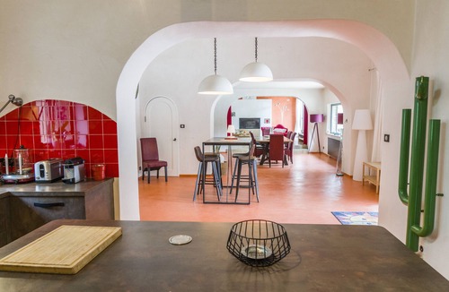 Bagnols-sur-Ceze Other | Old barn renovated to nine