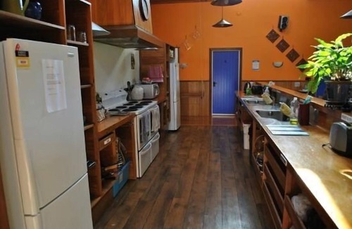 Awamoa House | Old Bones Lodge