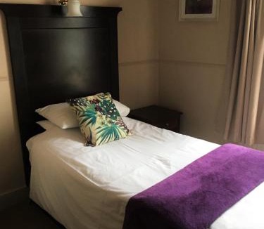 Royston Hotel | Old Bull Inn