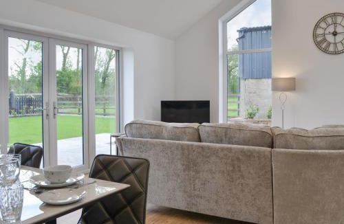 Wing House | Old Byre Cottage - Uk43377