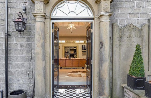 Barnoldswick House | Old Chapel House