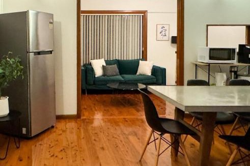 Georges Hall House | Old Charm Guesthouse