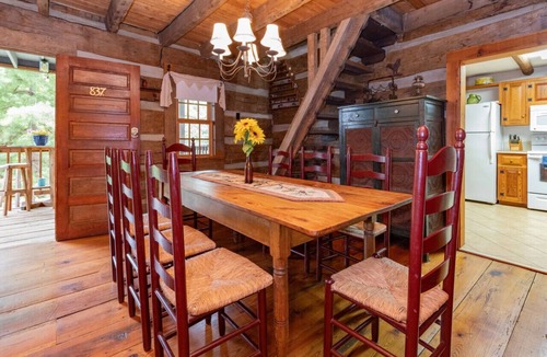 Lake Junaluska Cabin | Old Chestnut Cabin; walk to Lake Junaluska