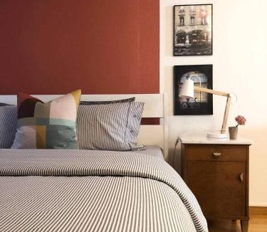 Old City of Bern Apartment | Old City Gem-Very Comfy Bed-Bakery Downstairs