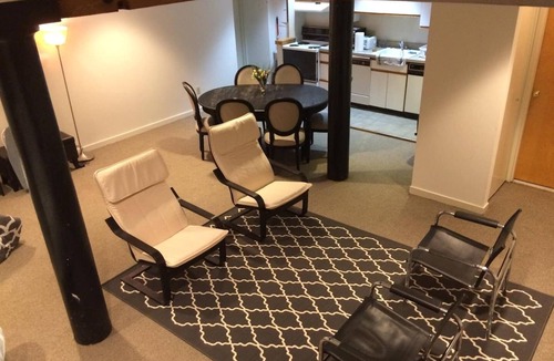 Old City Condo | Old City - Spacious Bii-Level Loft