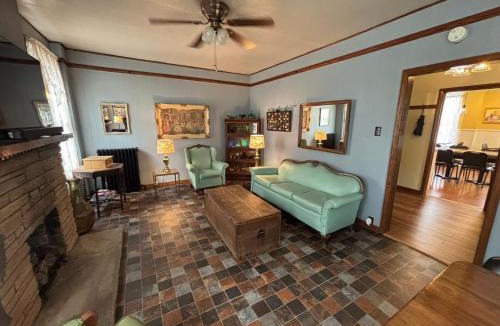 Marlinton Hotel | Old Clark Inn