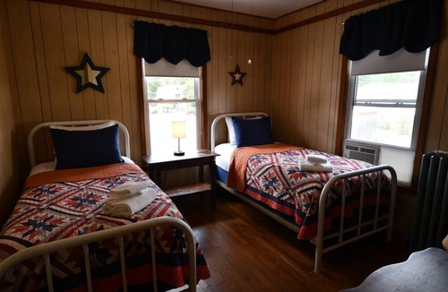Marlinton Hotel | Old Clark Inn