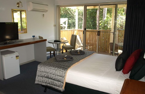 Echuca Hotel | Old Coach Motor Inn Echuca