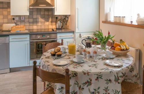 Walpole House | Old Dairy - Ukc3169