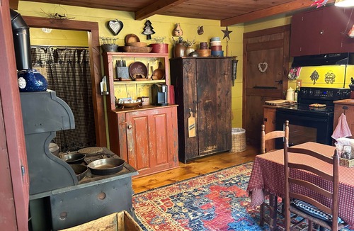 Deerfield House | Old Deerfield Treasure!