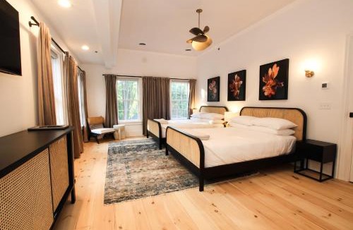 Kinderhook Hotel | Old Dutch Inn