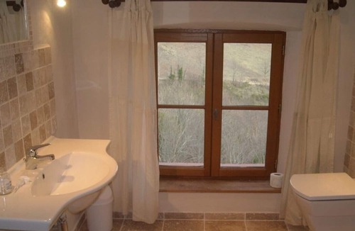 Prats-de-Mollo-la-Preste Other | Old farm, quiet in the mountains, with swimming pool.