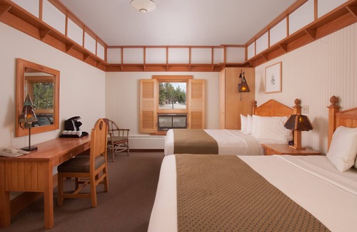 Yellowstone National Park Cabin | Old Faithful Snow Lodge & Cabins - Inside the Park