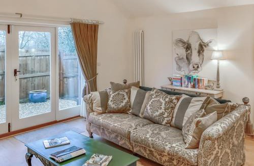 South Barrow House | Old Farm