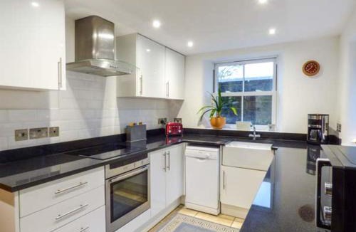 Rowsley House | Old Farm House