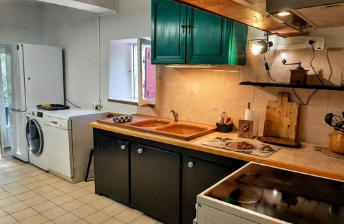 Aiguillon House | old farmhouse renovated