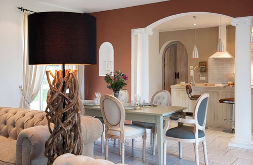 Coussac-Bonneval House | Old forge with enclosed garden.