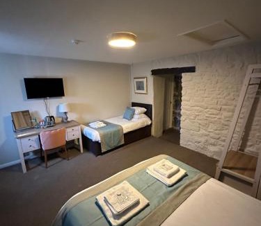 Stony Stratford Hotel | Old George Hotel