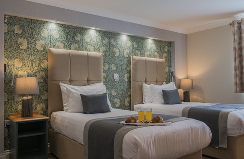 Caister-on-Sea Hotel | Old Hall Hotel