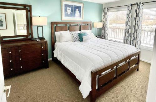 South Haven Hotel | Old Harbor Inn