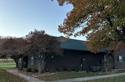 Camdenton Cottage | Old Kinderhook Creekside Golf Cottage #14