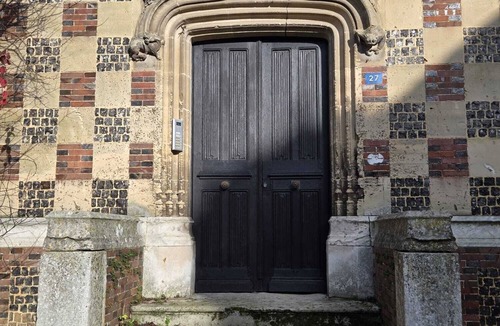 Verneuil-sur-Avre House | Old Law Courts - Garden