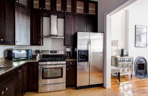 North Downtown Apartment | Old Met #306 | 1 Bedroom, 2 Bath