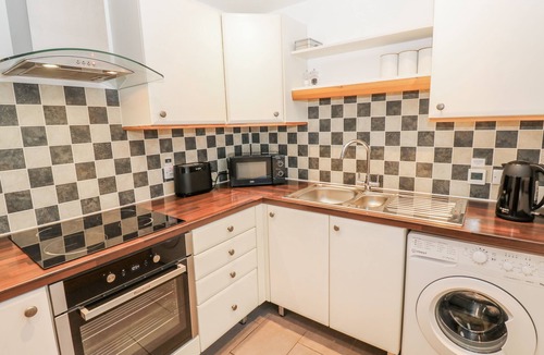 Askrigg Cottage | OLD MILL 1, with a garden in Askrigg