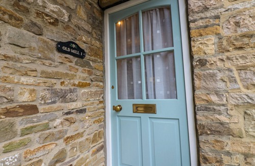 Askrigg Cottage | OLD MILL 1, with a garden in Askrigg