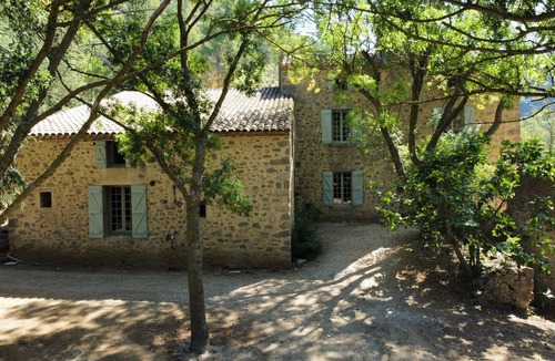 Lagrasse House | Old mill for 13 people, ideal gite for family and friends.