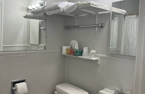 Blind River Hotel | Old Mill Motel