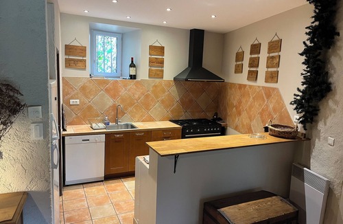 Saint-Paulien Cottage | Old mill, private pond, heated swimming pool