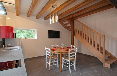 Marchainville Cottage | Old mill with terrace and pets allowed