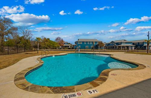 Gruene Apartment | Old Mills Resort OM A4