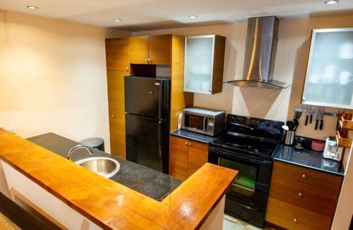 Old Montreal Apartment | Old Montreal Luxury Quiet Apartment