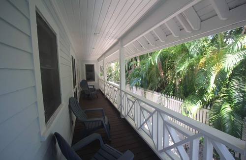 Old Naples House | Old Naples walk to Beach and Fifth Ave