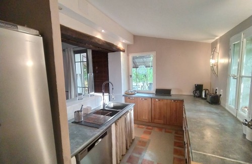 Villecroze House | Old Provencal farmhouse of 180m2, in the Parc du Verdon, with swimming pool, 6 bedrooms.