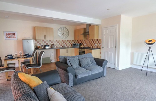 Llandrindod Wells Cottage | OLD QUAKER HOUSE in Llandrindod Wells