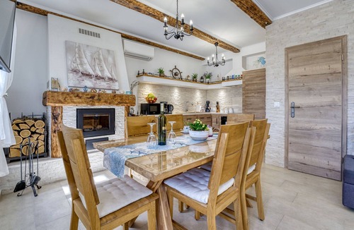 Smrika House | Old Queen by Interhome