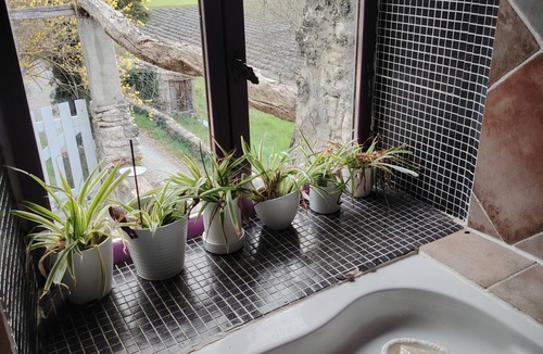 Montjoux House | Old rafter house, exposed stonework 2 bedrooms Sleeps up to 6 people