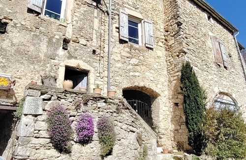 Montjoux House | Old rafter house, exposed stonework 2 bedrooms Sleeps up to 6 people